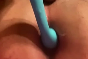 Fucking my phat ass with my vibrator