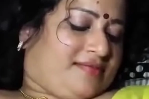 homely aunty  and neighbor uncle in chennai having sex