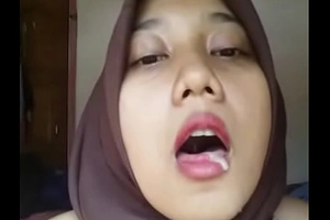 Indonesian Malay Hijabi Powered 02