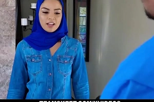 ExxxtraSmall - Hawt Muslim Tolerant Gets Double Cumcockted
