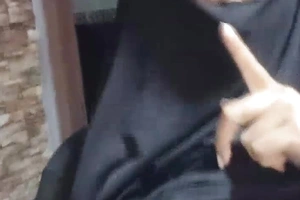 Real Titillating Amateur Muslim Arabian Mummy Masturbates Blasting Fluid Gushy Pussy To Orgasm HARD In Niqab