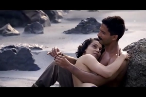Kangana Ranaut Topless nude scene